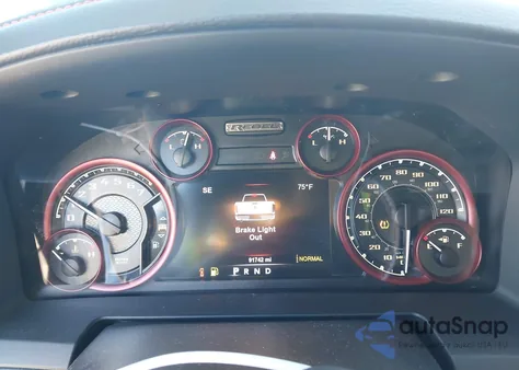 2017 Ram 1500 Rebel 4X4 5'7 Box z USA, uszkodzony, nr VIN 1C6RR7YT4HS864111